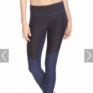Outdoor voices leggings medium